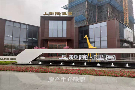 城南荆善南苑3室1厅1卫107m2简单装修