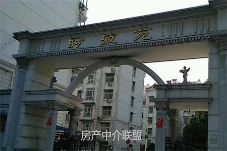 出售泰安伟业苑4室2厅2卫110平简单装修
